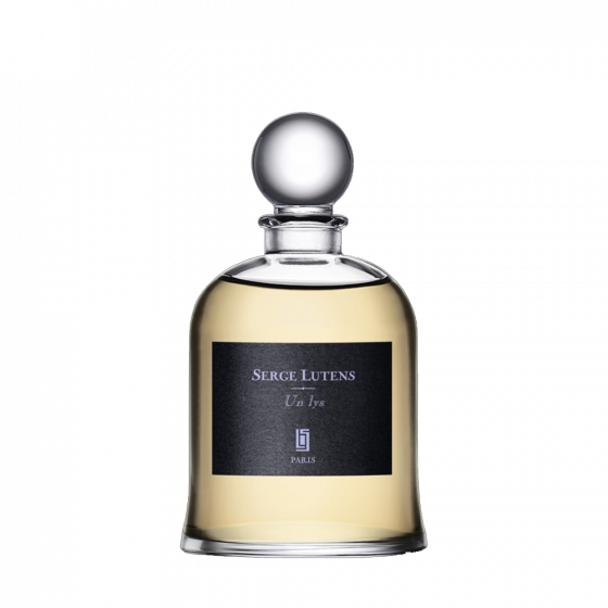 Un lys | Serge Lutens – site officiel Un lys | Serge Lutens – site officiel